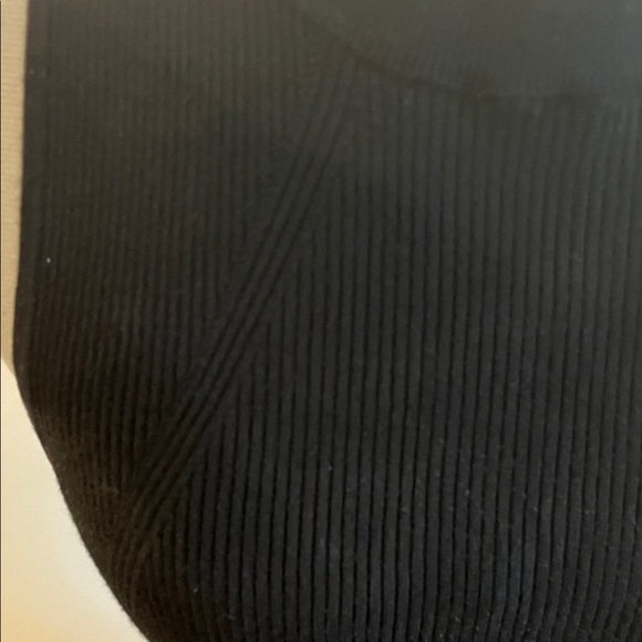 Mango Black Ribbed Crop Top - Picture 3 of 6